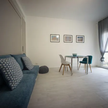Clever House Milano